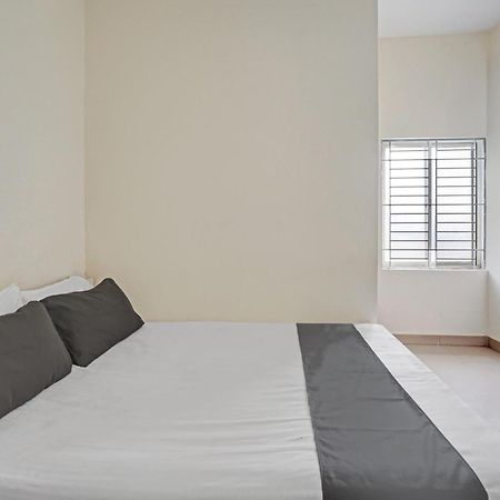 Hotel O Mg Boarding And Lodging Bangalore Bagian luar foto